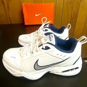 Nike Monarch IV Men’s Leather Athletic Shoes